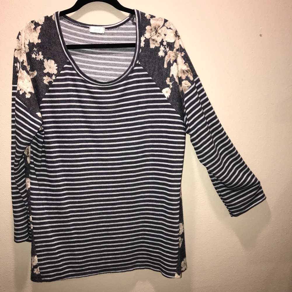 Navy and white floral/striped tunic